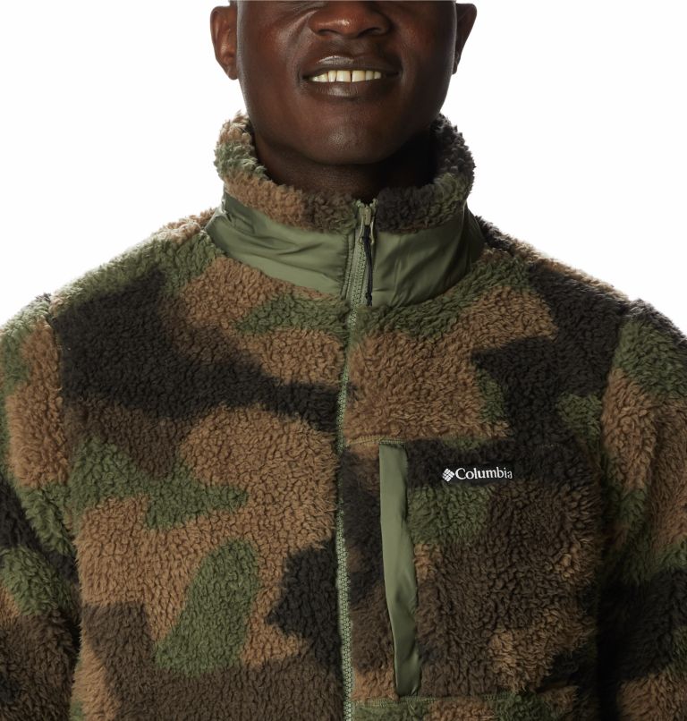 Thumbnail: Men's Winter Pass Sherpa Fleece Jacket, Color: Cypress Mod Camo, image 4
