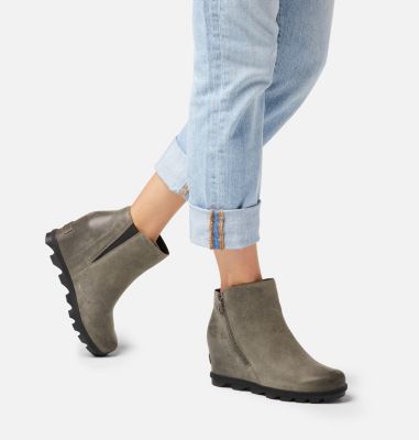 joan of arctic ii waterproof wedge bootie