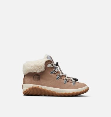 sorel youth out and about boot