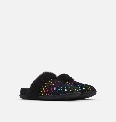 Youth Nakiska&trade; Slide II Slipper YOUTH NAKISKA&trade; SLIDE II | 010 | 1, Black, 3/4 front