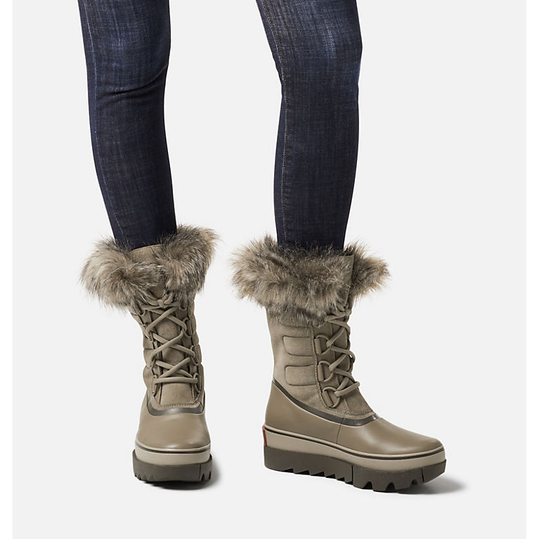 3.Sorel Joan of Arctic Boots