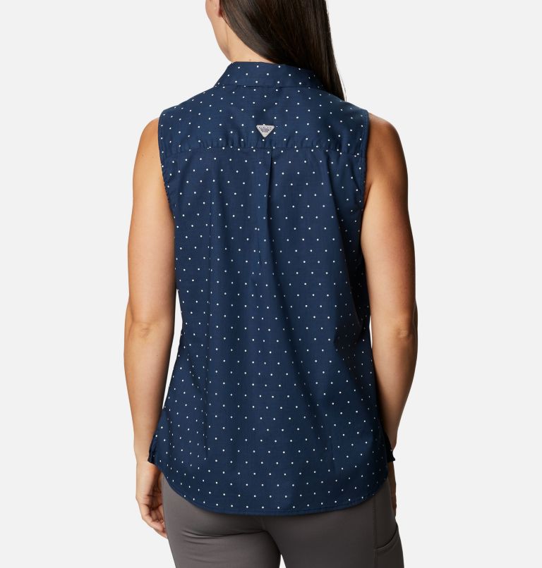 Thumbnail: Women's PFG Bonehead Stretch Sleeveless Shirt, Color: Collegiate Navy Swiss Dot, image 2