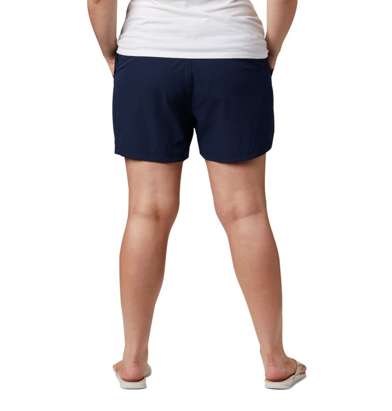 Thumbnail: Women's PFG Coral Point III Shorts - Plus Size, Color: Collegiate Navy, image 2