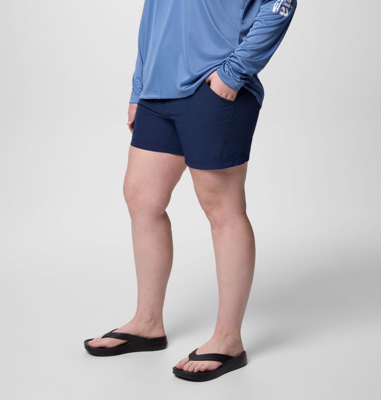Women's PFG Coral Point III Shorts - Plus Size, Color: Collegiate Navy, image 3