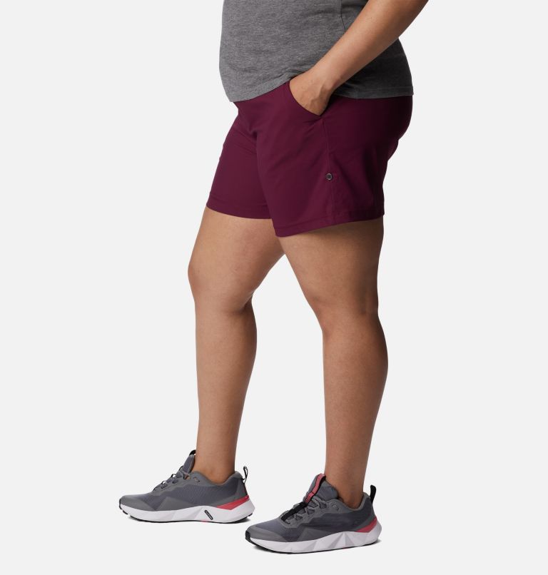 Thumbnail: Women's Firwood Camp II Shorts - Plus Size, Color: Marionberry, image 3