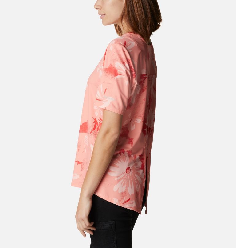 Women's Chill River Short Sleeve Shirt, Color: Coral Reef Daisy Party