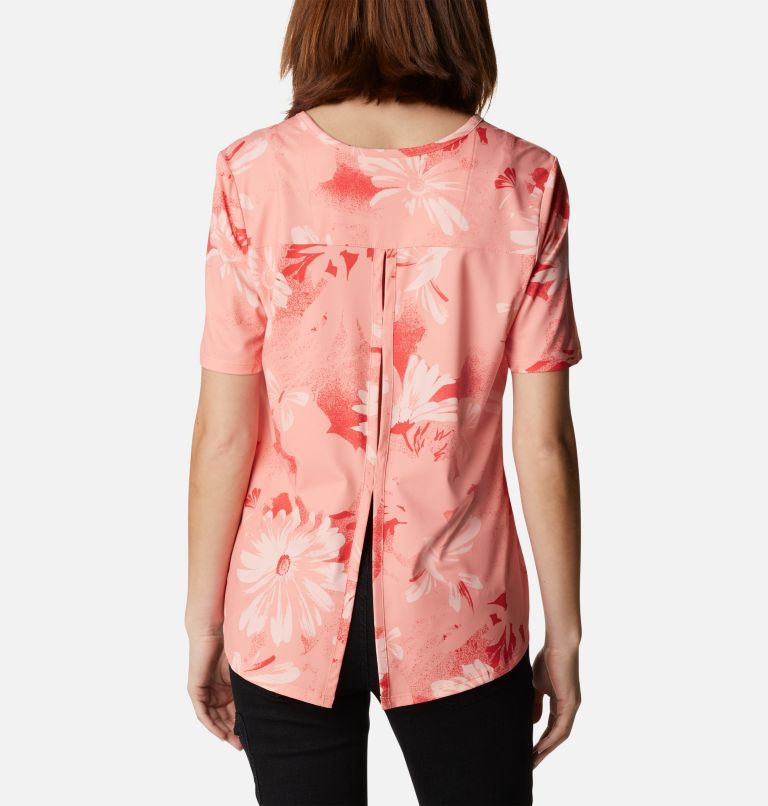 Women's Chill River Short Sleeve Shirt, Color: Coral Reef Daisy Party