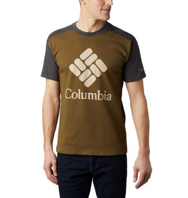Camiseta con logotipo Columbia Lodge&trade; para hombre Columbia Lodge&trade; Logo Tee | 101 | S, New Olive, Shark, Fossil, front