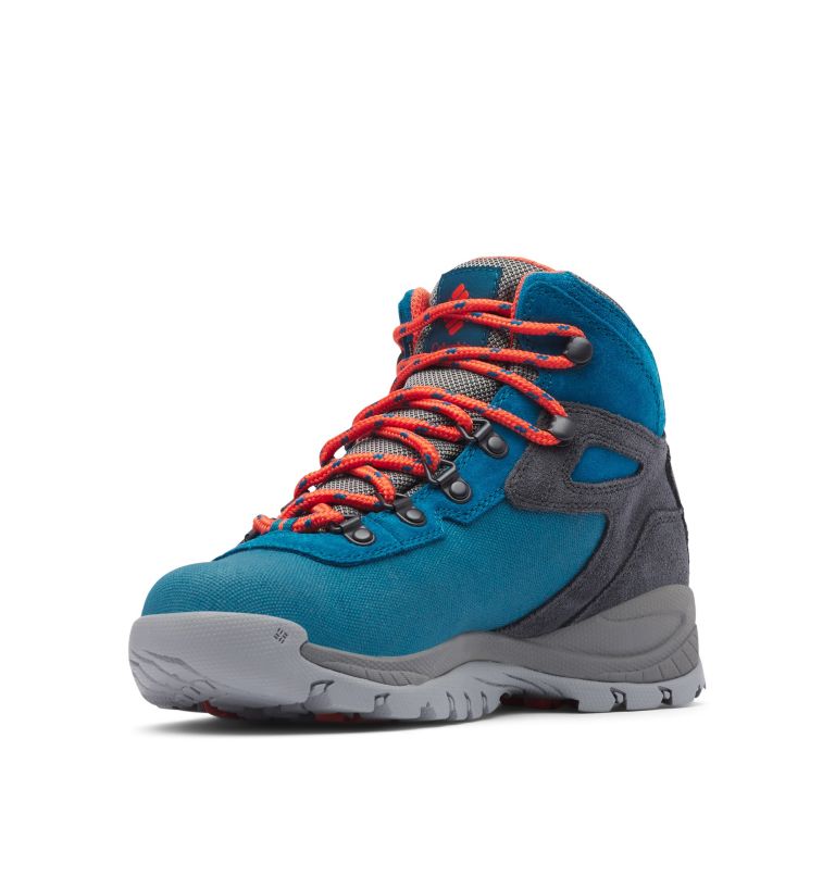 Women's Newton Ridge™ Canvas Waterproof Hiking Boot | Columbia Sportswear