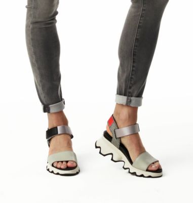 Sorel kinetic sandal dove hot sale