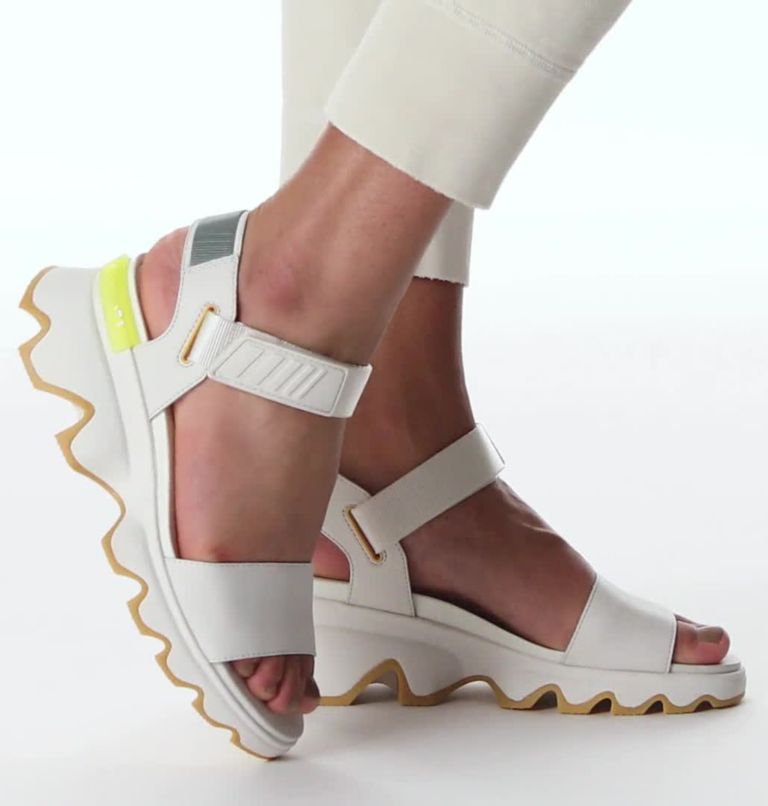 Thumbnail: Women's Kinetic Sandal , Color: Sea Salt, Gum 16, image 2