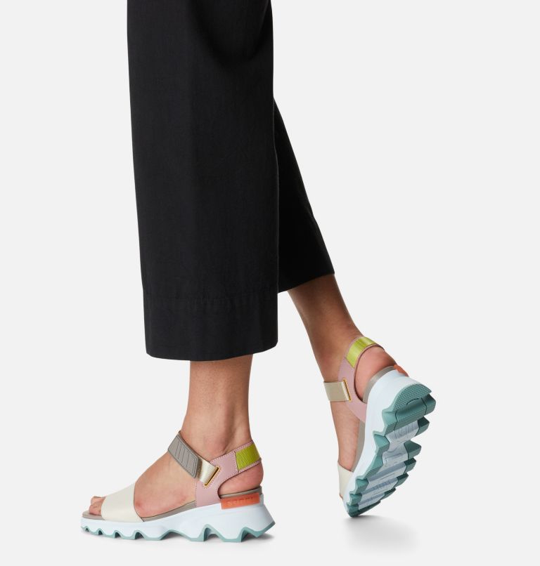 Thumbnail: Kinetic sportliche Sandale für Frauen, Color: Chalk, Eraser Pink, image 9