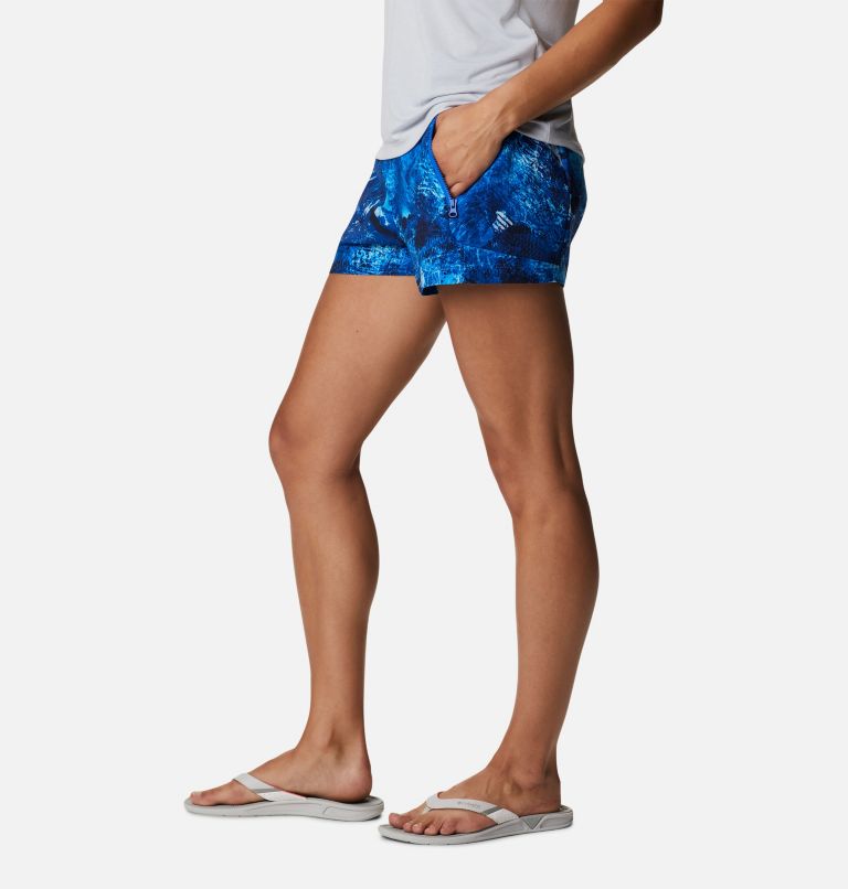 Thumbnail: Women's PFG Tidal II Shorts, Color: Blue Macaw Realtree Horizon, image 3