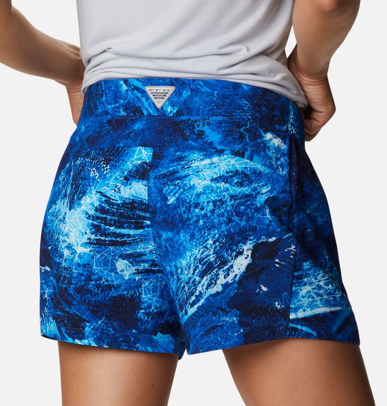 Thumbnail: Women's PFG Tidal II Shorts, Color: Blue Macaw Realtree Horizon, image 5