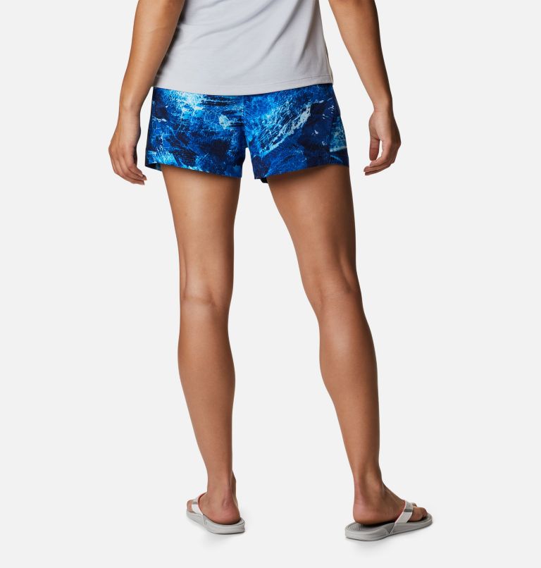 Thumbnail: Women's PFG Tidal II Shorts, Color: Blue Macaw Realtree Horizon, image 2