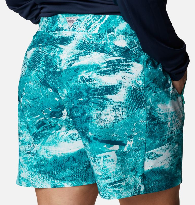 Women's PFG Tidal II Shorts - Plus Size, Color: Electric Turquoise Realtree Horizon