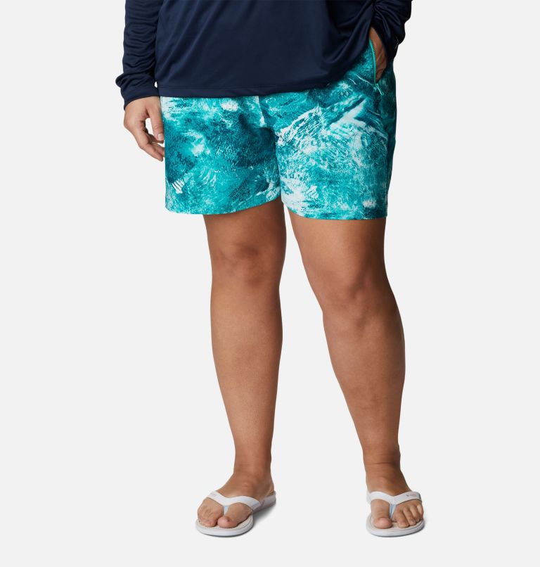 Thumbnail: Women's PFG Tidal II Shorts - Plus Size, Color: Electric Turquoise Realtree Horizon, image 1