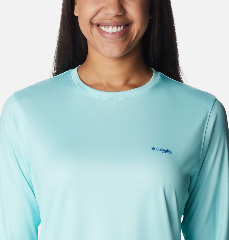 Women's Tidal Tee PFG Fish Flag Long Sleeve Shirt, Color: Gulf Stream, Fish and Friends Flag Ombre, image 4