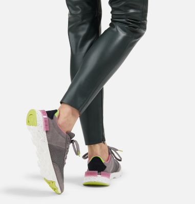 sorel women's kinetic sneaker