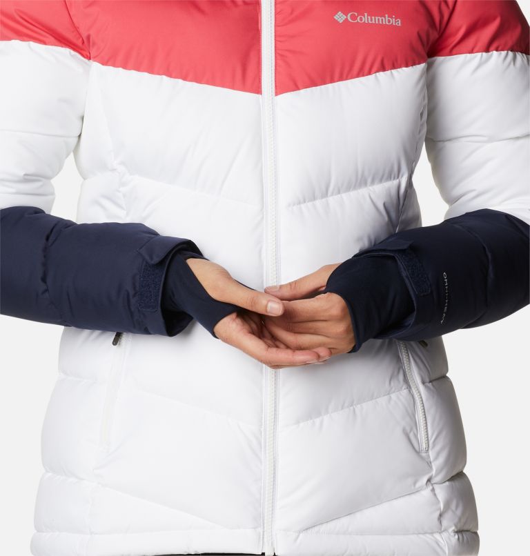 Thumbnail: Women's Abbott Peak Insulated Ski Jacket, Color: White, Dark Nocturnal, Bright Geranium, image 8
