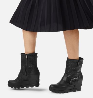 joan of arctic ii waterproof wedge bootie