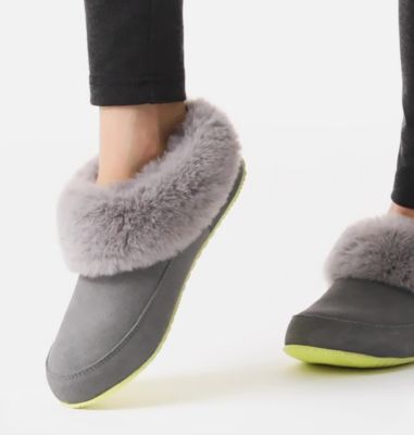 sorel womens house slippers