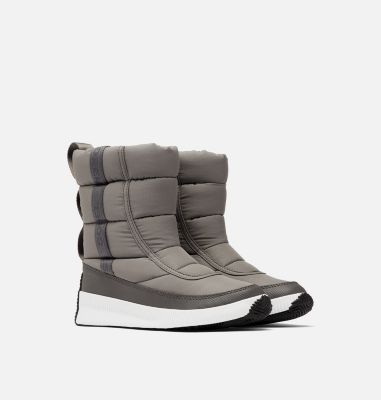 sorel women's out n about sneak puffy strap boots