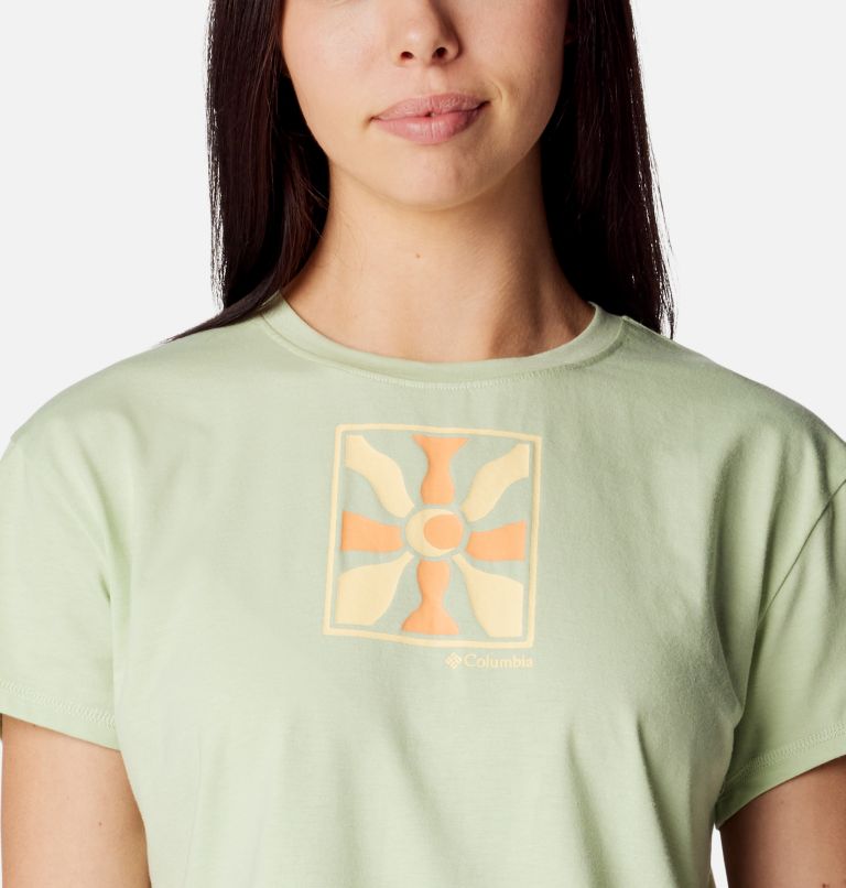 Women's Sun Trek Technical Graphic T-Shirt, Color: Sage Leaf, Wavy Rays, image 4