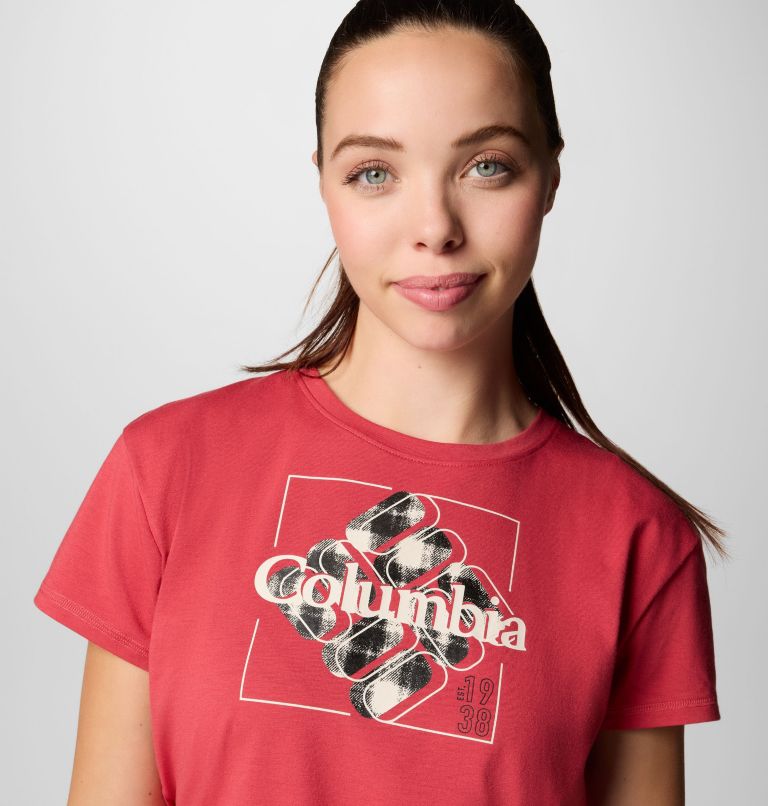 Women's Sun Trek Technical Graphic T-Shirt, Color: Daredevil, Dimensional Gem Omblur Tonal, image 5
