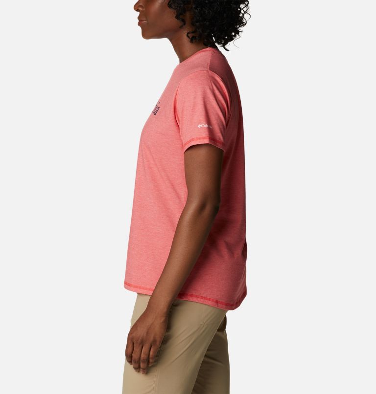 Thumbnail: Women's Sun Trek Technical Graphic T-Shirt, Color: Red Hibiscus Heather, Branded Gradient, image 3