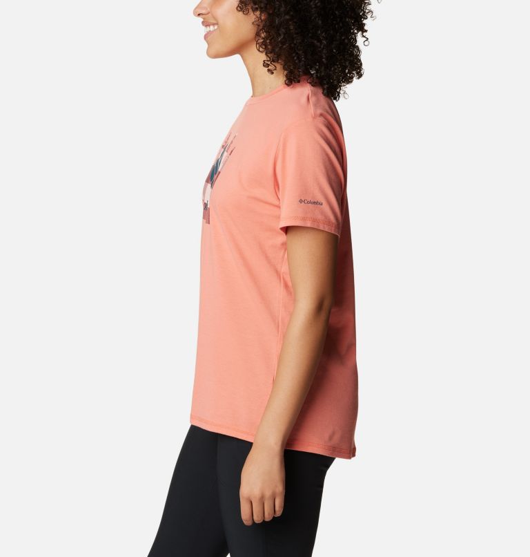 Thumbnail: Women's Sun Trek Technical Graphic T-Shirt, Color: Faded Peach, Gem Check, image 3