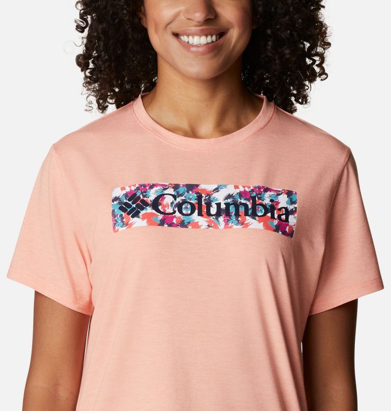 Thumbnail: Women's Sun Trek Technical Graphic T-Shirt, Color: Coral Reef Heather, Typhoon Bloom Frame, image 4