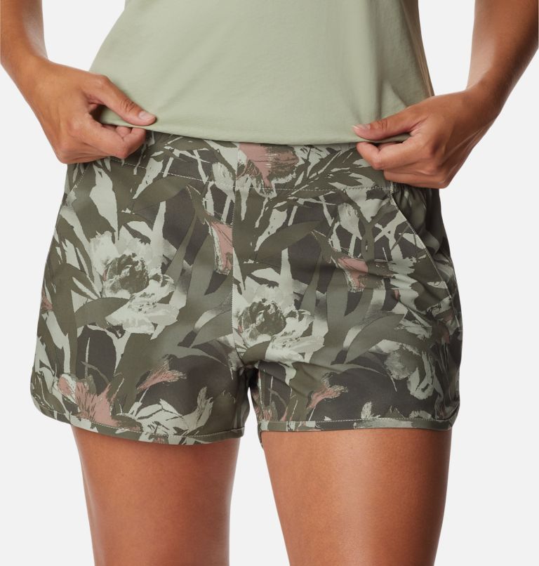 Thumbnail: Women's Pleasant Creek Stretch Shorts, Color: Stone Green, Floriculture, image 4
