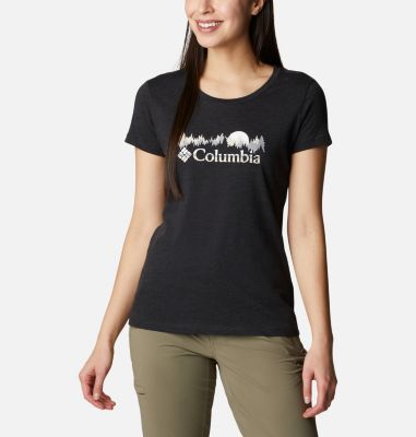 
Camiseta estampada Daisy Days&trade; para mujer
 Daisy Days&trade; SS Graphic Tee | 102 | S, Black Heather, Moonrise, front