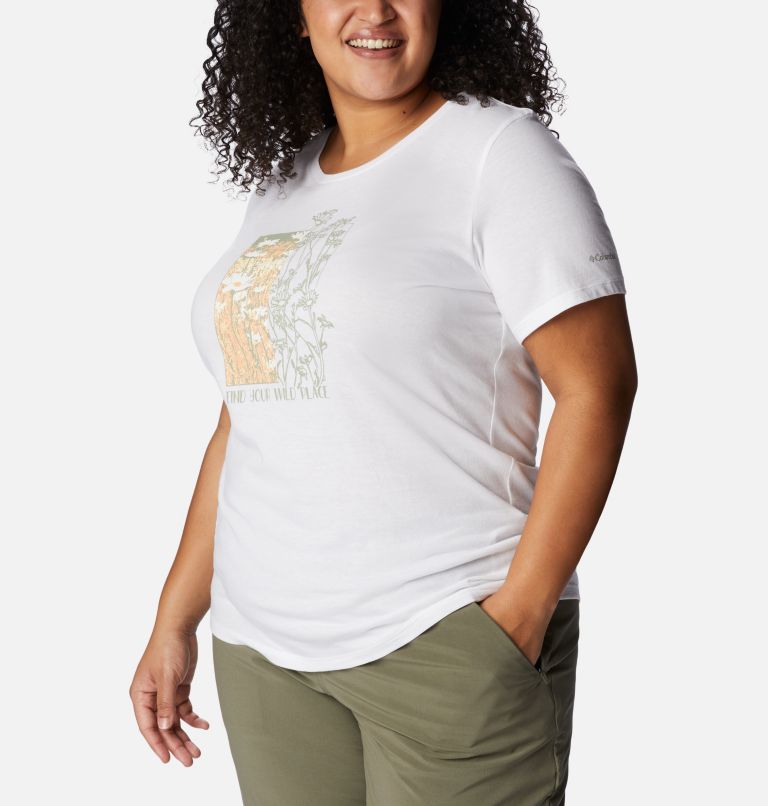Thumbnail: Women's Daisy Days Graphic T-Shirt - Plus Size, Color: White, Find your Wild Graphic, image 5
