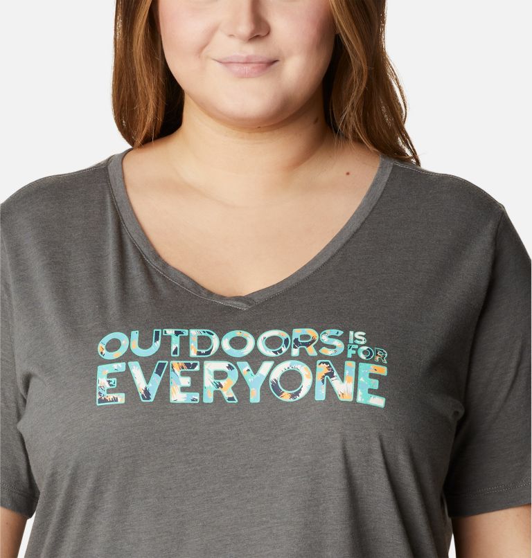 Thumbnail: Bluebird Day Relaxed V Neck | 032 | 3X, Color: Charcoal Heather, Be Outdoors, image 4