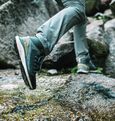 columbia men's trailstorm mid waterproof hiking shoes