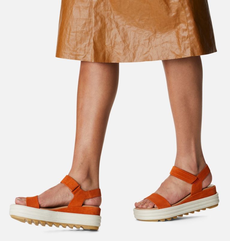 Thumbnail: Women's Cameron Flatform Wedge Sandal, Color: Desert Sun, Chalk, image 8
