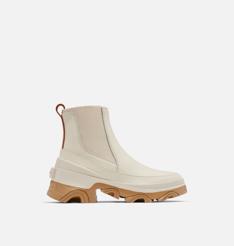 i received chelsea boots and am in between 9-9.5 so i got a 9 but