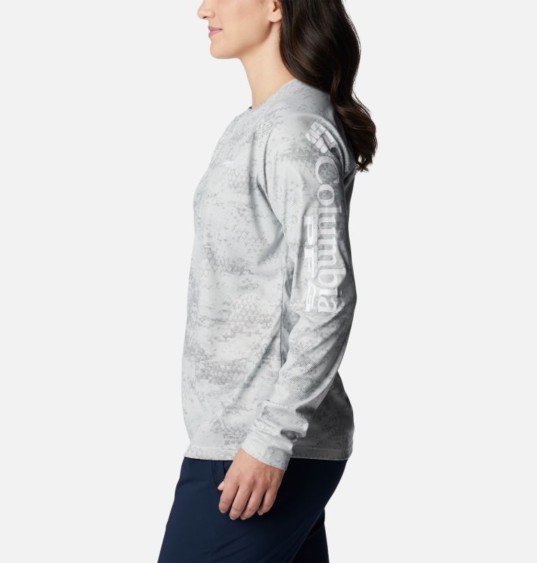 Women's PFG Tidal Deflector Printed Long Sleeve Shirt, Color: Cool Grey, PFG Camo Dark, image 3