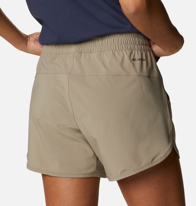 Thumbnail: Women's Bogata Bay Stretch Shorts, Color: Tusk, image 5