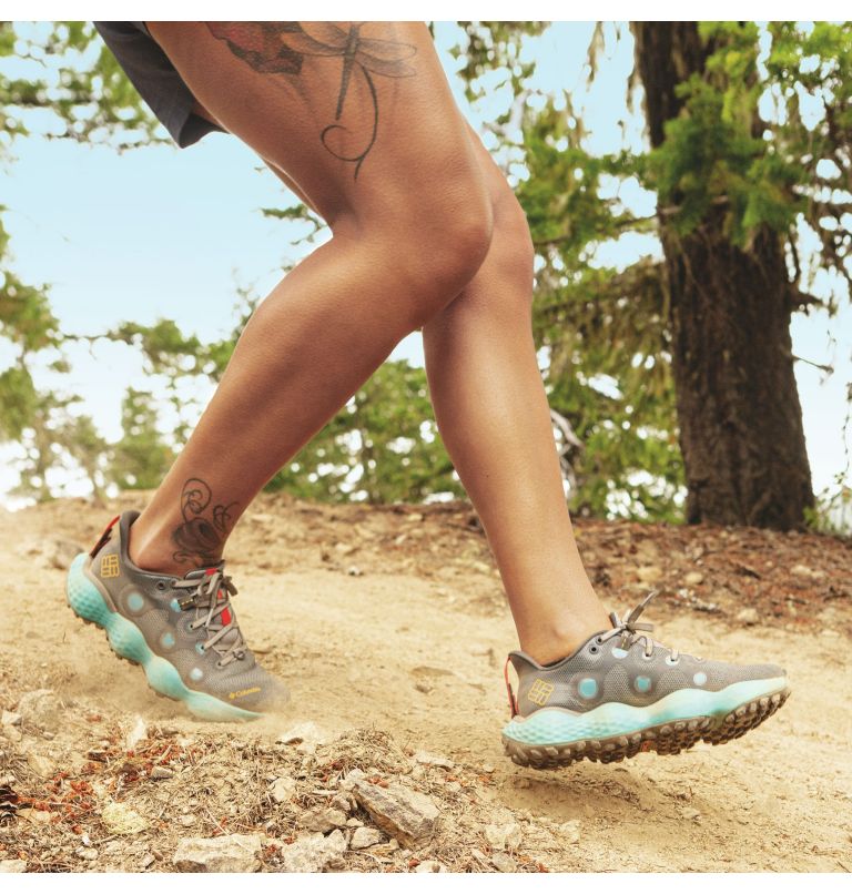 Thumbnail: Women’s Escape Thrive Ultra Hiking Shoe, Color: Monument, Mango, image 13