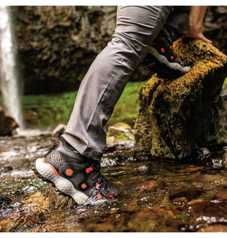 Men’s Escape Thrive Endure Waterproof Hiking Shoe, Color: Dark Grey, Red Quartz, image 10