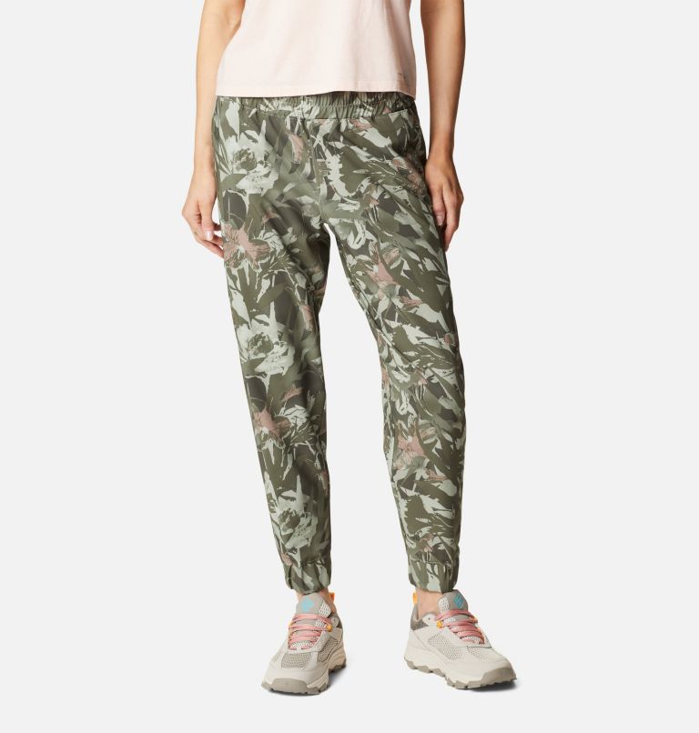 Cloth and stone camo clearance pocket jogger