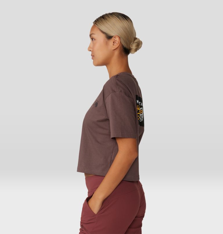 Thumbnail: Women's MHW Logo in a Box Crop Short Sleeve, Color: Carob, image 3