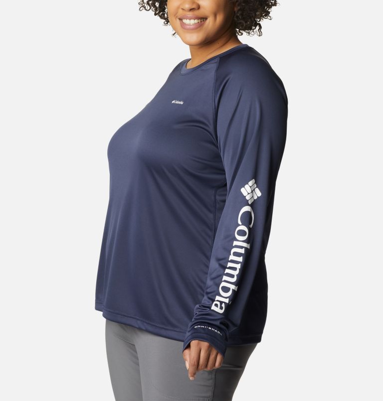 Thumbnail: Women's Fork Stream Long Sleeve Shirt - Plus Size, Color: Nocturnal, White Logo, image 5