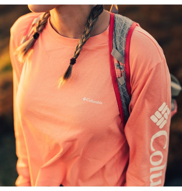 Thumbnail: Women’s North Cascades Graphic Cropped Long Sleeve T-Shirt, Color: Coral Reef, White, image 7