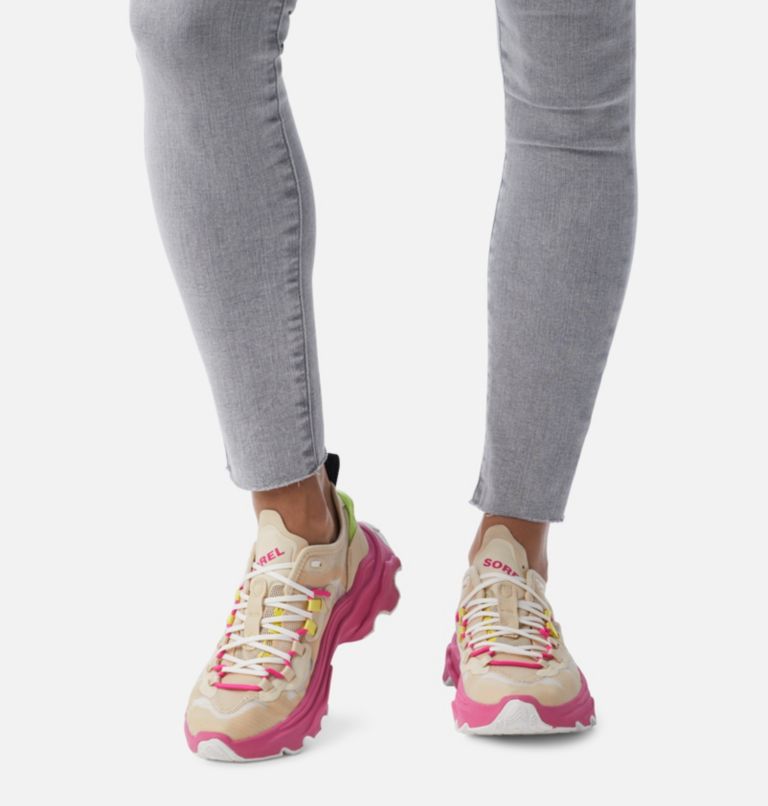 Thumbnail: Chaussure de sport à lacets Kinetic Breakthru Tech pour femme, Color: Bleached Ceramic, Fuchsia Fizz, image 7