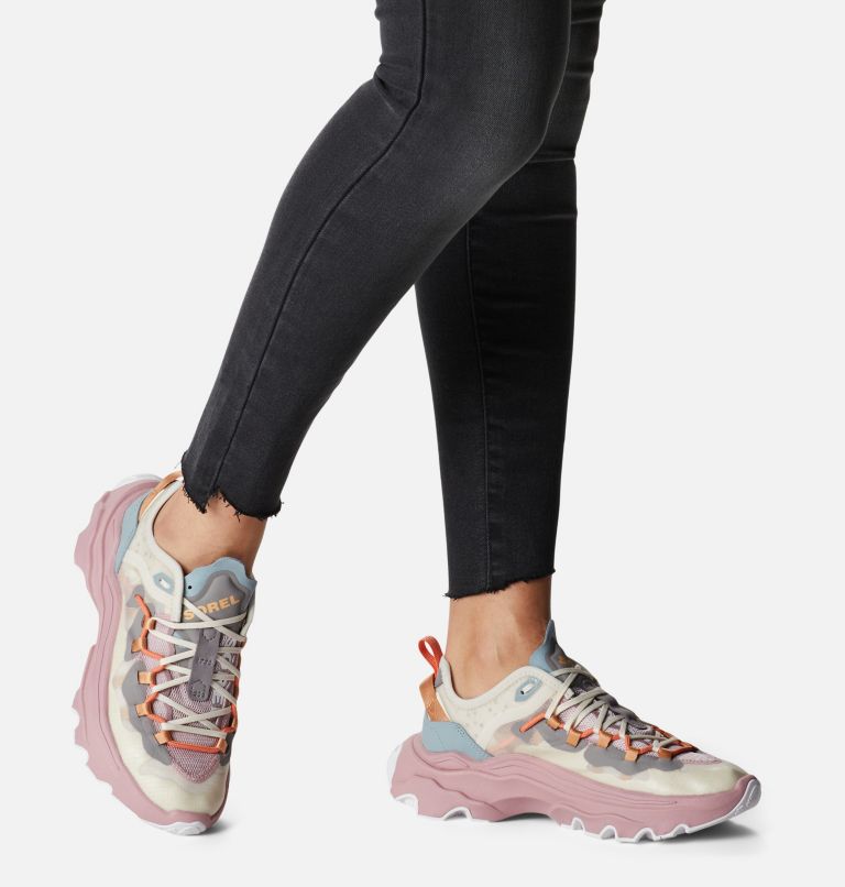 Chaussure de sport à lacets Kinetic Breakthru Tech pour femme, Color: Chalk, Eraser Pink