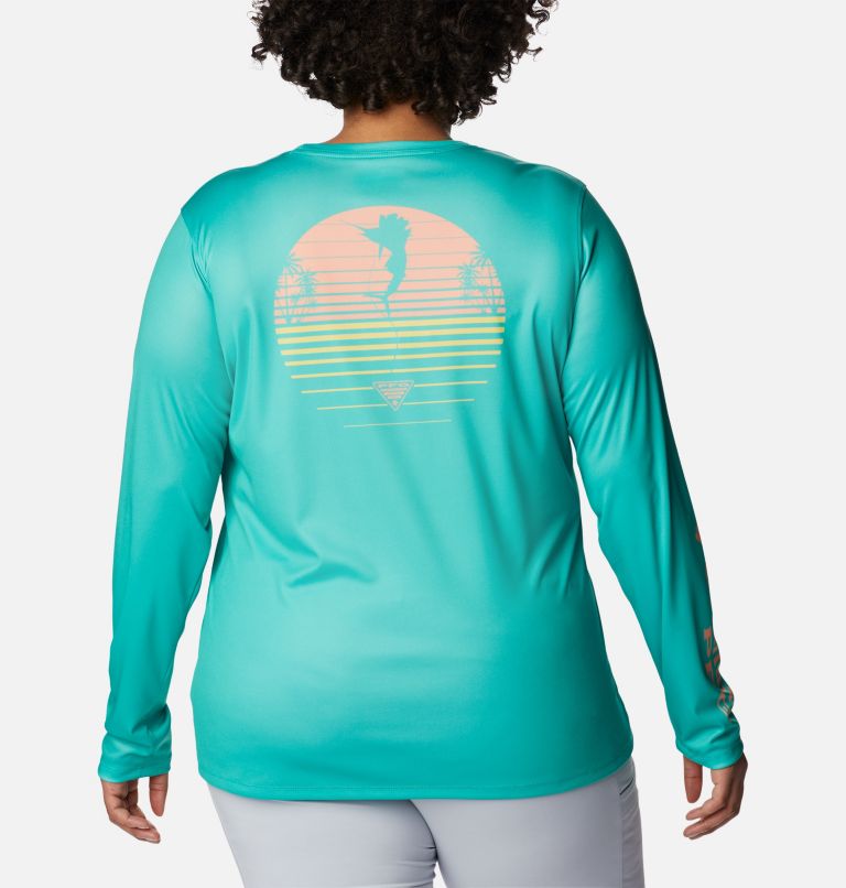 Thumbnail: Women's PFG Tidal Tee Hook-Up Long Sleeve Shirt - Plus Size, Color: Electric Turquoise, Sun Glow Gradient, image 2